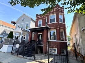 1741 N Central Park Ave in Chicago, IL - Building Photo