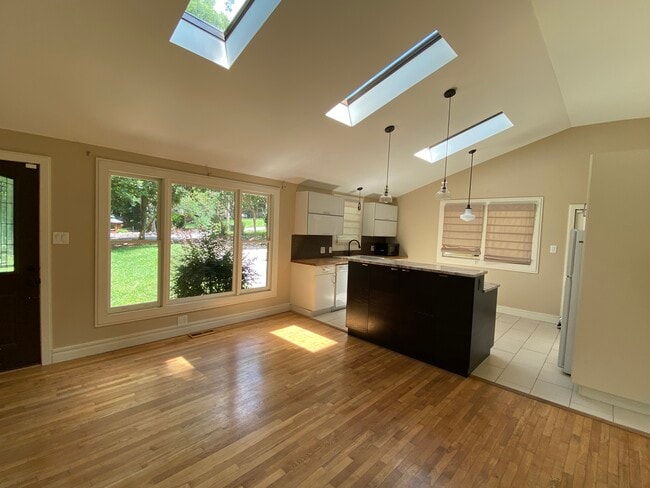 1424 Seminole Trail