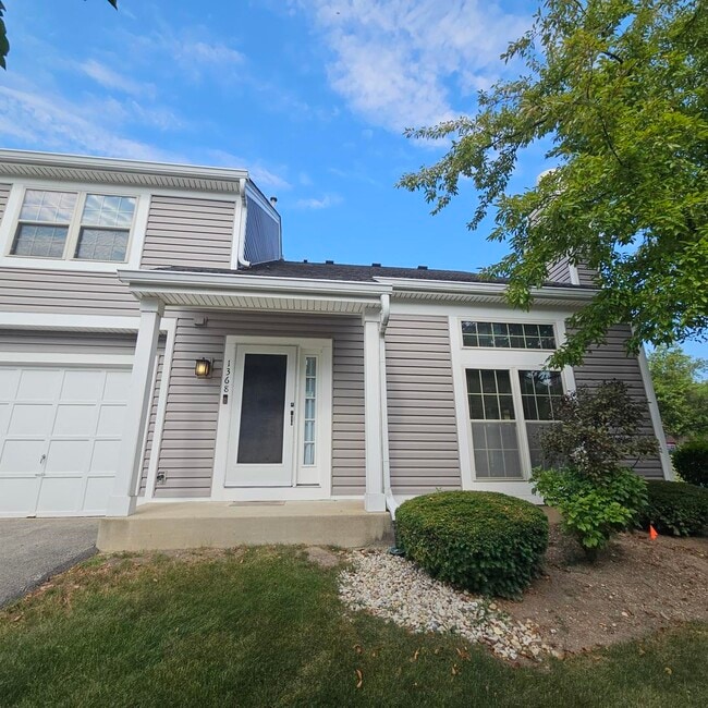 1368 N Knollwood Dr in Palatine, IL - Building Photo - Building Photo