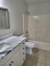 3010 SW 2nd Ave in Cape Coral, FL - Foto de edificio - Building Photo