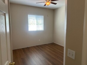 42462 Camelot Rd in Temecula, CA - Building Photo - Building Photo