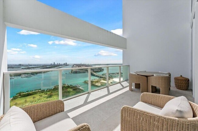 property at 1040 Biscayne Blvd