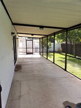 20130 NW 59th Ct in Hialeah, FL - Building Photo - Building Photo