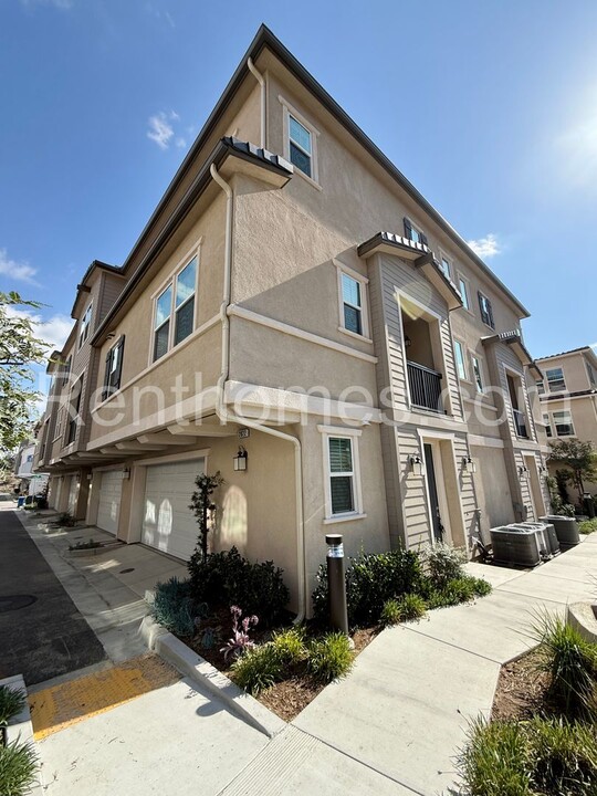 2822 Elderflower St in Spring Valley, CA - Building Photo