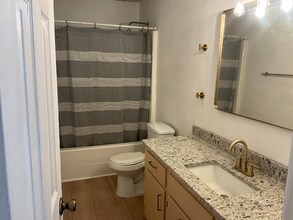 283 SW Leisure Dr in Lake City, FL - Foto de edificio - Building Photo