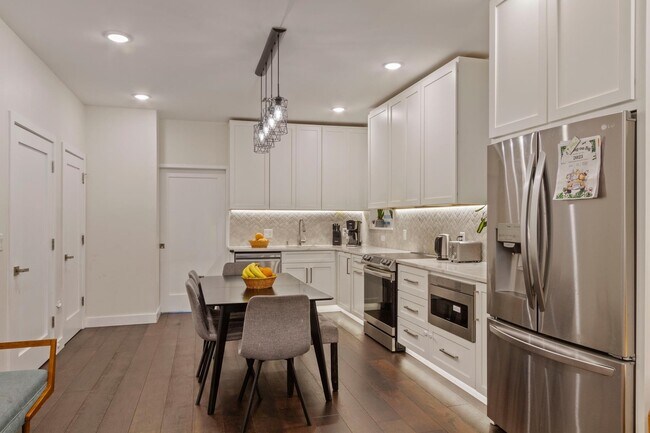 431 Gregory Ave in Weehawken, NJ - Building Photo - Building Photo