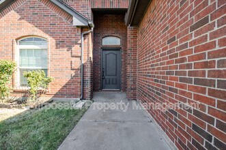 9113 NW 86th Ct in Yukon, OK - Building Photo - Building Photo