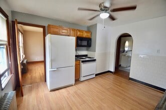 105 Beardsley Park Terrace in Bridgeport, CT - Building Photo - Building Photo