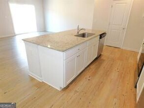 57 Toter Trce in Dawsonville, GA - Foto de edificio - Building Photo