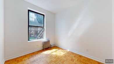 369 Broome St in New York, NY - Building Photo - Building Photo