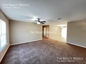 36 Malauka Run Dr in Ocklawaha, FL - Building Photo - Building Photo