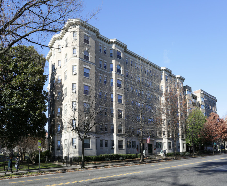 Hampton House in Washington, DC - Building Photo