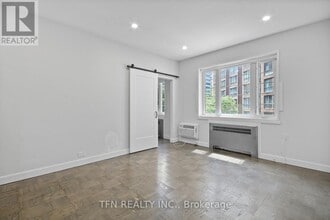 26 St Joseph St in Toronto, ON - Building Photo - Building Photo