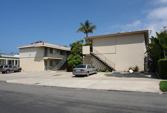 1128 Felspar Street in San Diego, CA - Building Photo - Building Photo