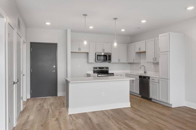 Windsor Hills in Omaha, NE - Building Photo - Building Photo