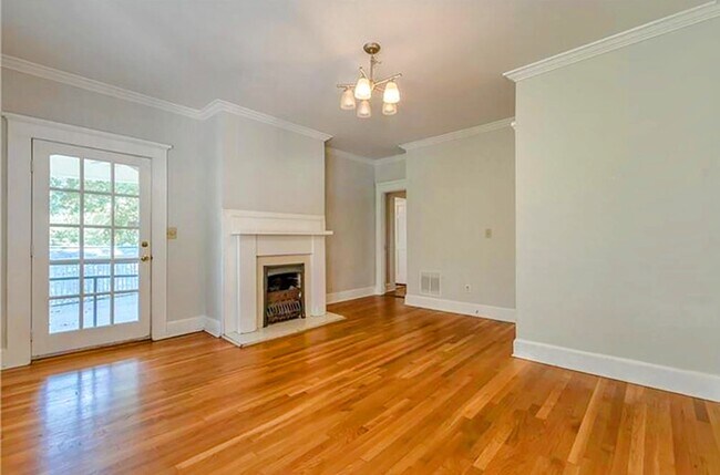 1191 Mansfield Ave NE, Unit 1191 Mansfield Ave in Atlanta, GA - Foto de edificio - Building Photo