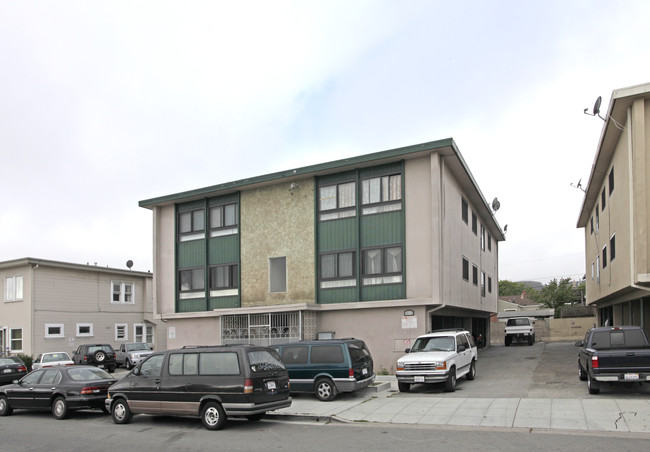 855 Huntington Ave in San Bruno, CA - Building Photo - Building Photo