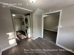 1009 Grand Ave-Unit -A in Leavenworth, KS - Building Photo - Building Photo