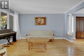 63 Newborough Crescent in Ottawa, ON - Building Photo - Building Photo