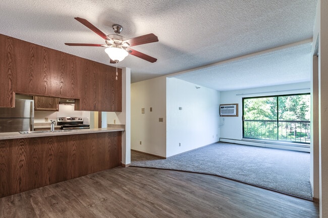 Woodland Park Apartments