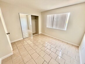 6943 Haskell Ave in Los Angeles, CA - Building Photo - Building Photo