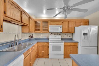 1100 NW 87th Ave in Coral Springs, FL - Building Photo - Building Photo