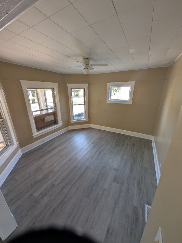 property at 352 S Maple St