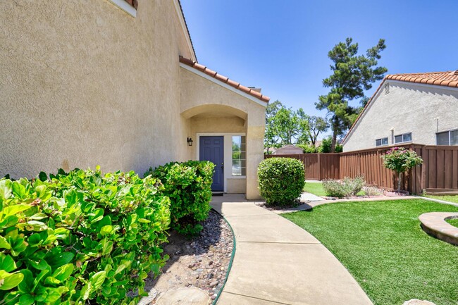 43049 Corte Cabrera in Temecula, CA - Building Photo - Building Photo