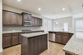 5729 Fuder Dr in McKinney, TX - Foto de edificio - Building Photo