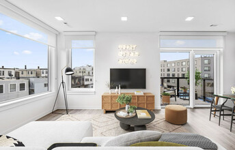 127 Massachusetts Ave, Unit 2 in Cambridge, MA - Foto de edificio - Building Photo