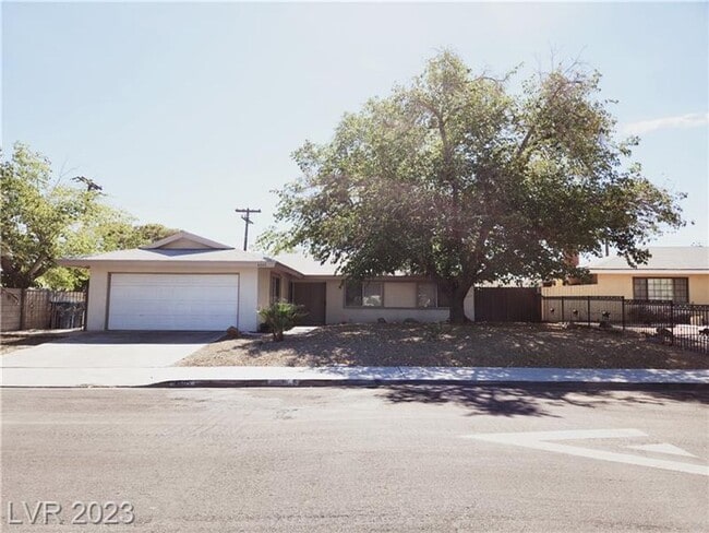 property at 4605 Cinderella Ln