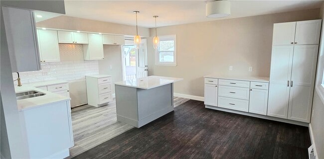 914 W 2nd St in Elmira, NY - Building Photo - Building Photo