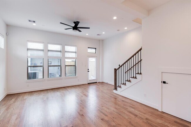 1610 Chestnut St in Houston, TX - Foto de edificio - Building Photo