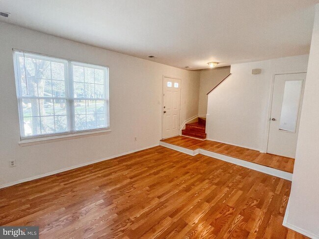 19920 Waterloo Ct in Germantown, MD - Building Photo - Building Photo