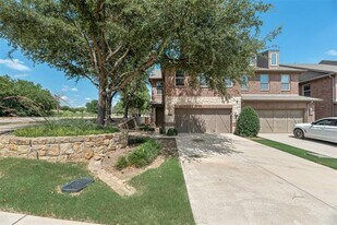 2625 Chambers Dr in Lewisville, TX - Building Photo