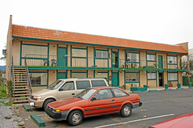 140 Masonic Ave in Redding, CA - Building Photo - Building Photo