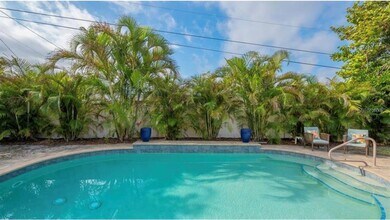 2904 Homasassa Rd in Sarasota, FL - Building Photo - Building Photo