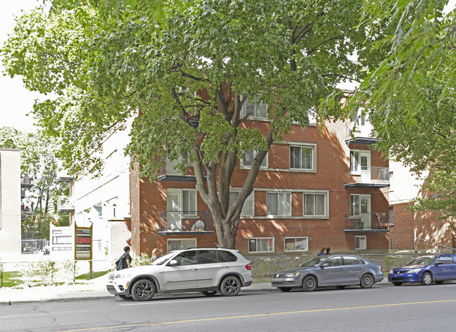 6525 W Sherbrooke O in Montréal, QC - Building Photo - Building Photo