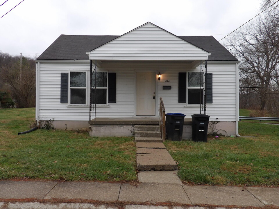 204 Glass Ave in Frankfort, KY - Building Photo