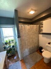 410 Dakota St, Unit Lower in Oshkosh, WI - Building Photo - Building Photo