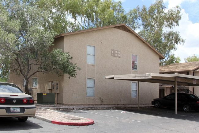 Building 5 in Mesa, AZ - Foto de edificio - Building Photo