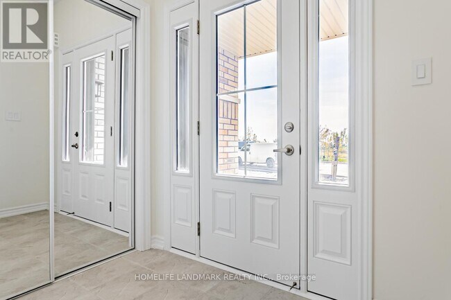 672 Grand Ridge Ave in Oshawa, ON - Building Photo - Building Photo