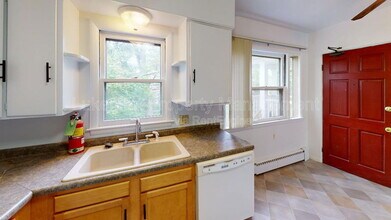 3729-3731 Oakland Dr in Kalamazoo, MI - Building Photo - Building Photo