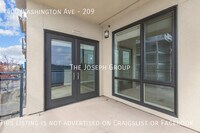 400 Washington Ave photo'