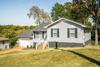 5317 Ashlawn Dr in Nashville, TN - Building Photo - Building Photo