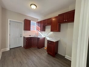 410 N Loudon Ave in Baltimore, MD - Building Photo - Building Photo