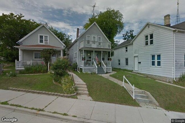 property at 1005 N Water St