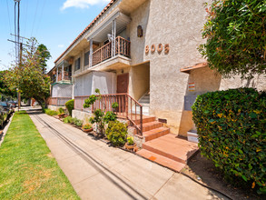 8005 Waring Ave in West Hollywood, CA - Foto de edificio - Building Photo