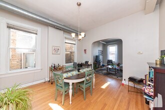 1429 W Chicago Ave in Chicago, IL - Foto de edificio - Building Photo