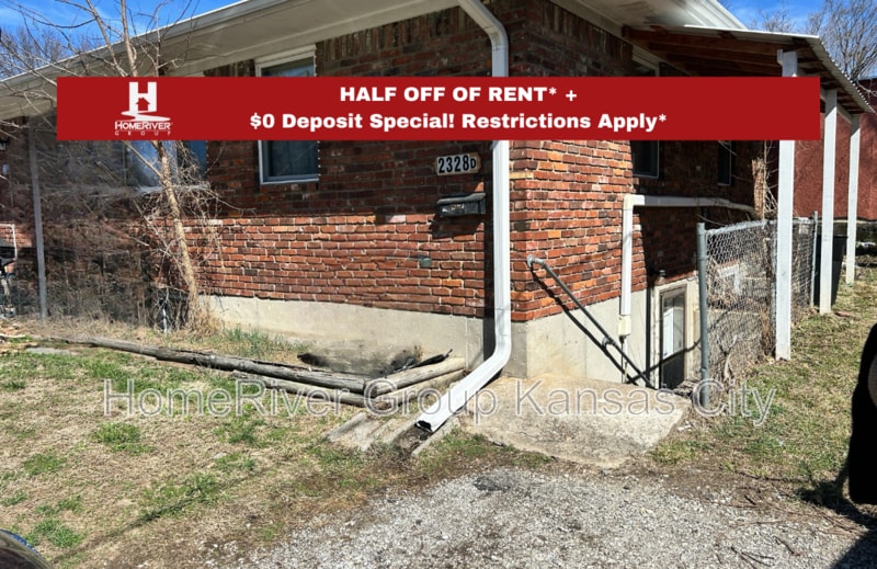 2328 S Grand Ave in Independence, MO - Building Photo